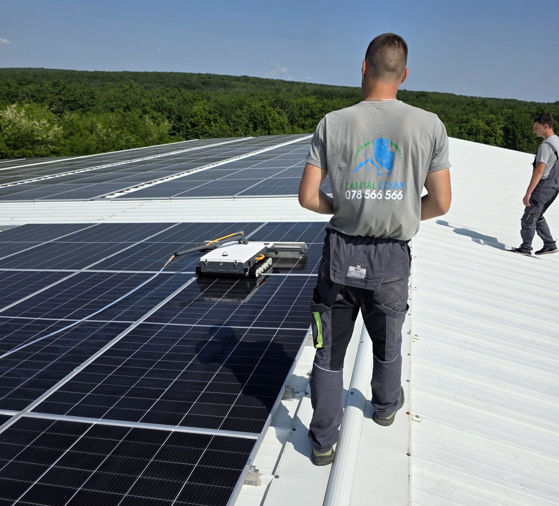 Spalare panouri solare