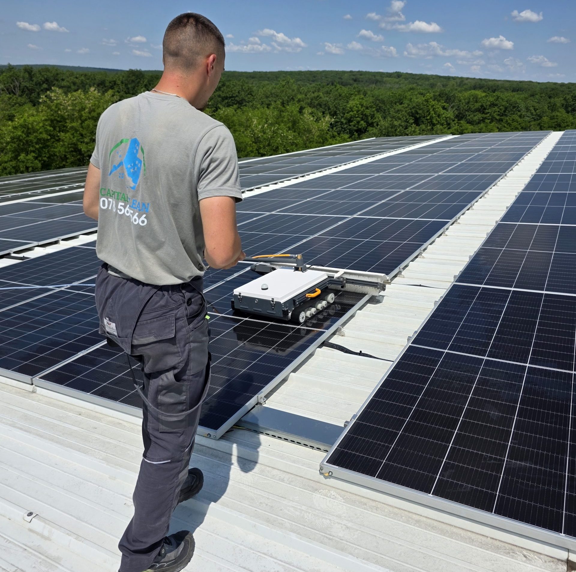 Spalare panouri solare